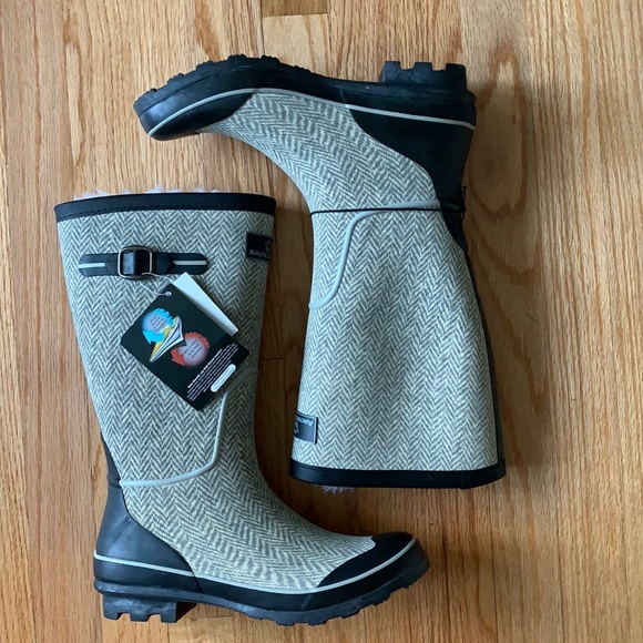 arctic shield rain boots